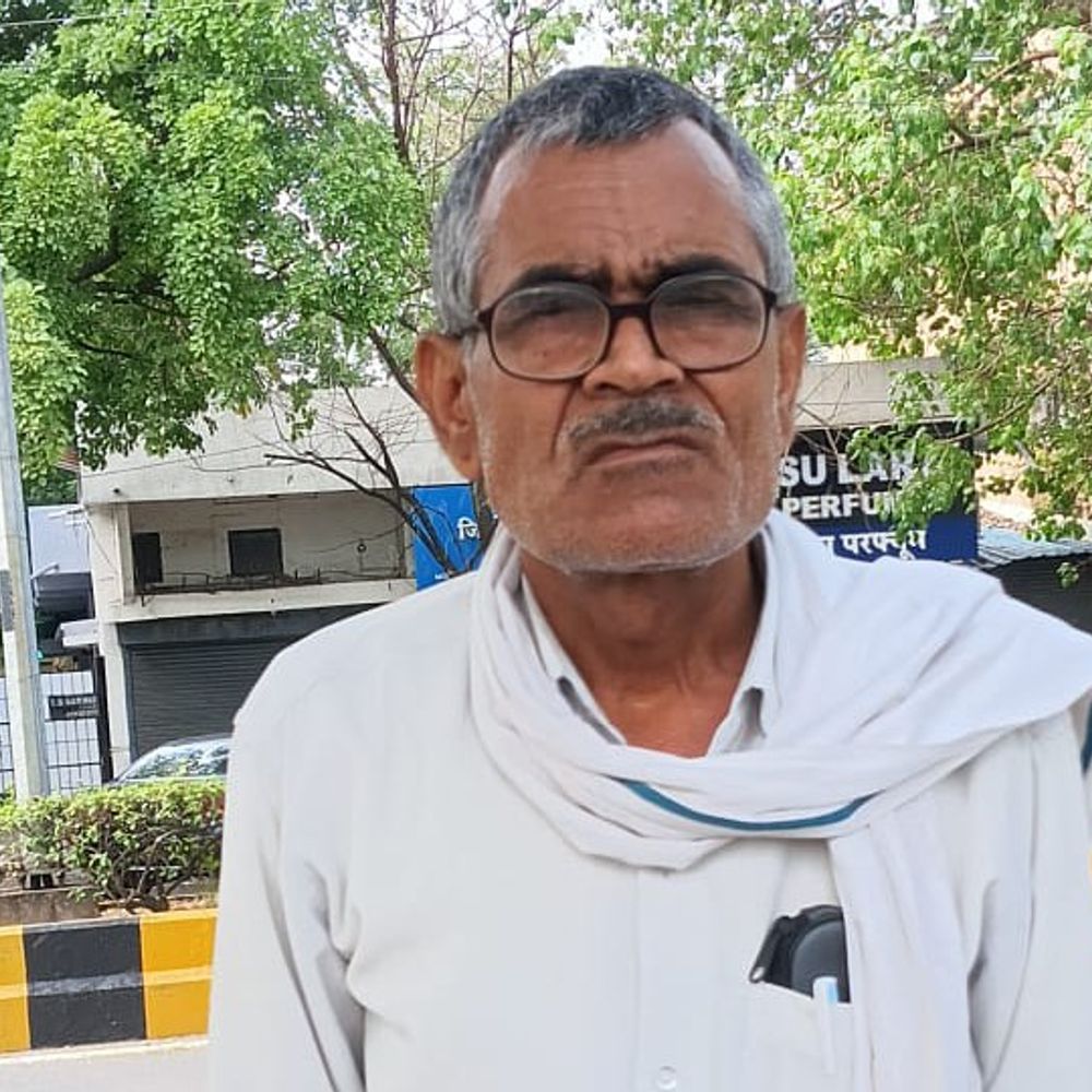 
                 स्कूल टीचर को अज्ञात वाहन ने मारी टक्कर, मौत:सतना से ड्यूटी पर बरती जा रहे थे, रास्ते में हुआ हादसा 
            