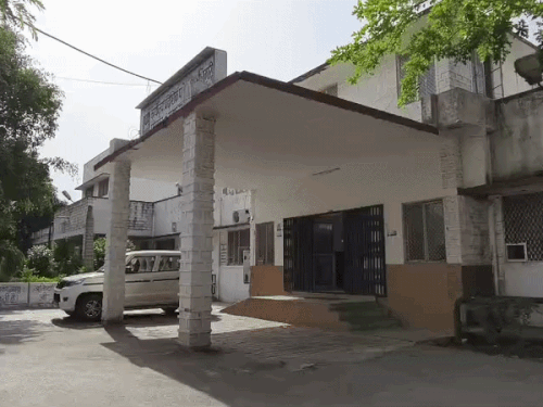 चित्तौड़गढ़ में 32 स्कूल बसों की फिटनेस खत्म:परिवहन विभाग ने स्कूलों की सूची प्रशासन को भेजी, संबंधित स्कूलों को जल्द कार्रवाई करनी होगी