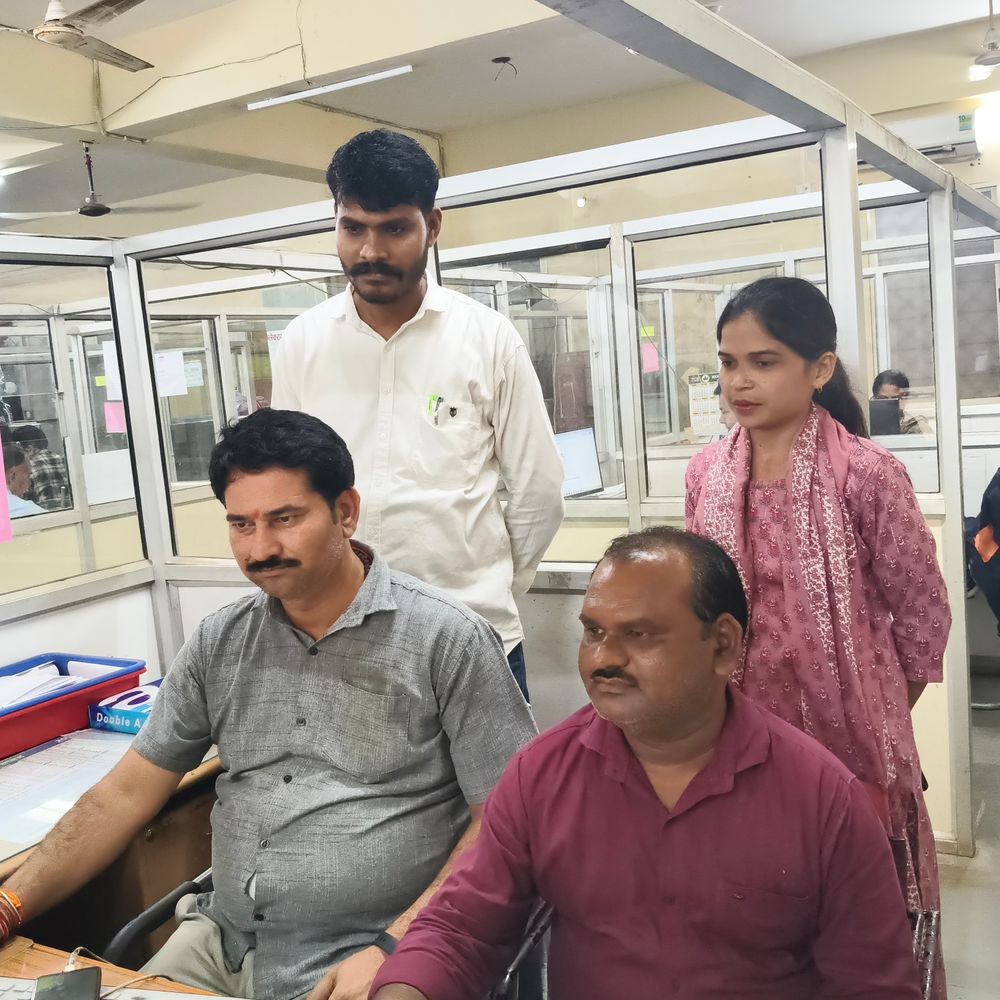 
                 हरदा राजस्व विभाग में कर्मचारियों को पदोन्नति मिली:18 सहायक ग्रेड-3 और 9 चतुर्थ श्रेणी कर्मचारी पदोन्नत 
            