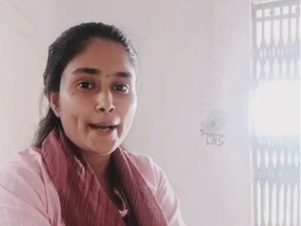 
                 सीएचओ बोलीं- अंधभक्त मत बनो, भक्त बनो तो जीवन सुधरेगा,VIDEO:सीजेपी आंदोलन के समर्थन में वीडियो पोस्ट किया; भाजपा की सर्विस से हटाने की मांग 
            