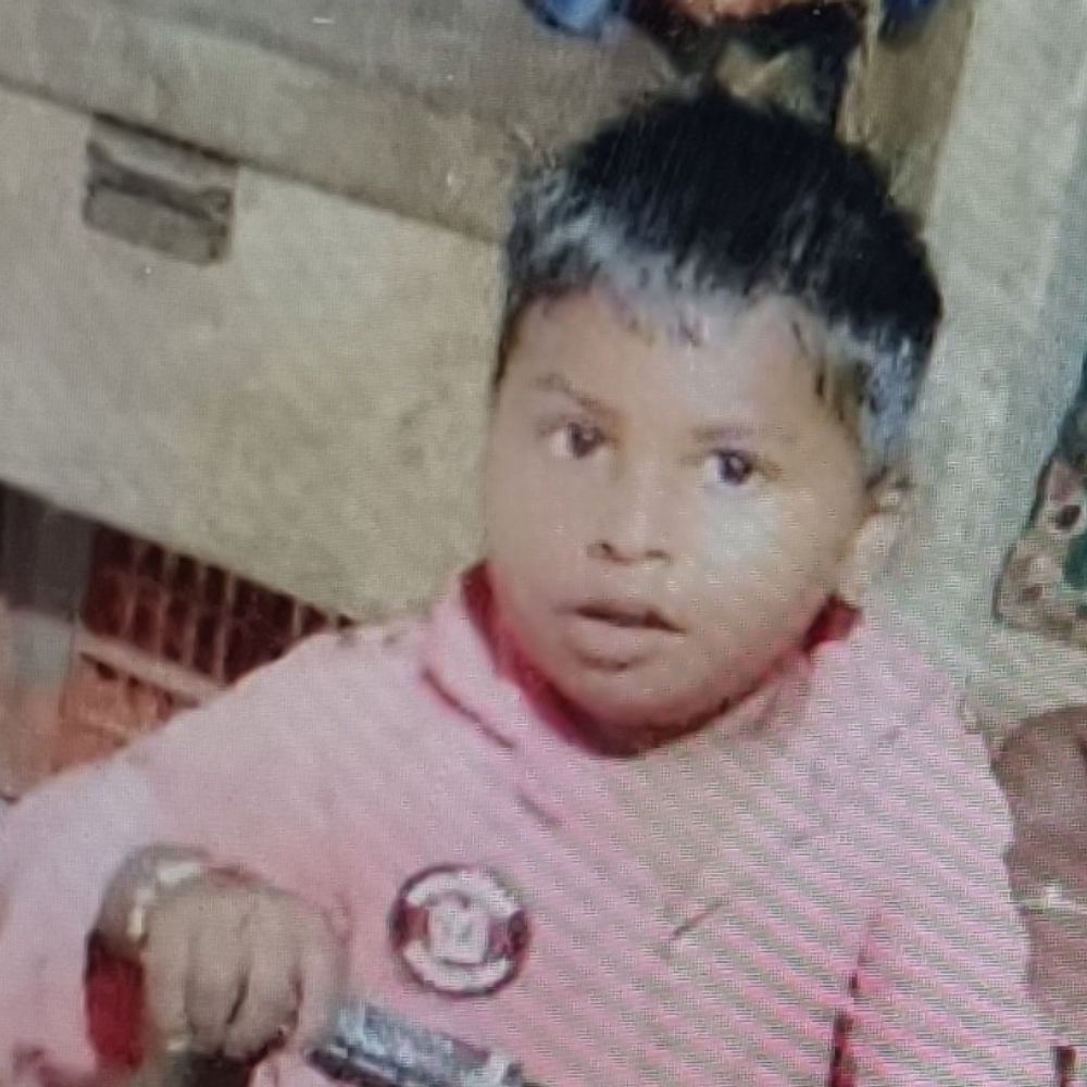 
                 नाले में बहने से 4 साल के मासूम की मौत:सिवनी में बचाने कूदी मां की जान बची, पैर फिसलने से हादसा 
            