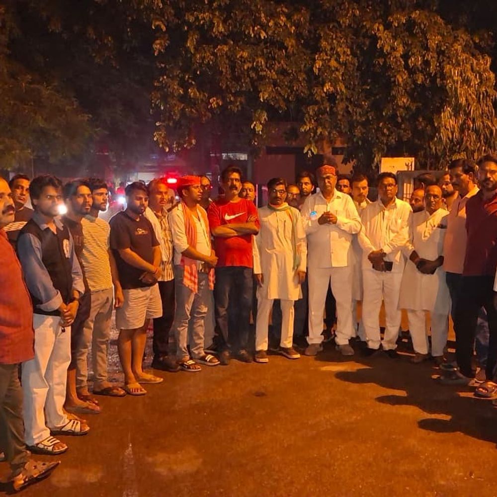 राहुल गांधी की गिरफ्तारी पर भिंड में कांग्रेस का प्रदर्शन:  कलेक्ट्रेट पर की नारेबाजी, बोले- लोकतांत्रिक सिद्धांतों की हत्या बर्दाश्त नहीं – Bhind News