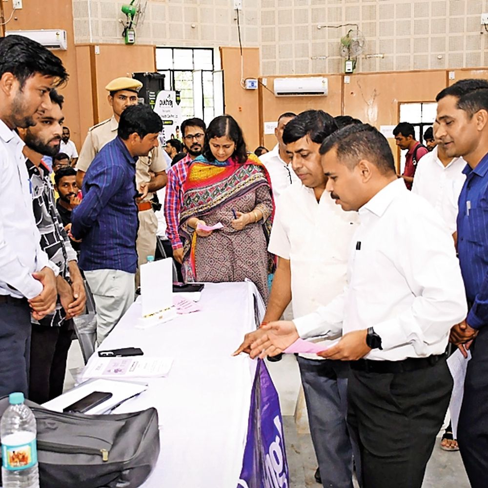 युवा संबल मेला; 27+ कंपनियों के लिए इंटरव्यू से 283 युवाओं का प्रारंभिक चयन