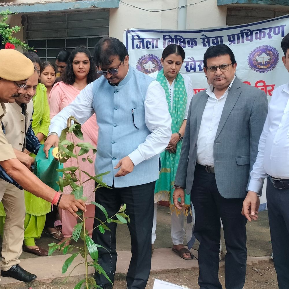 कस्तूरबा गांधी विद्यालय में न्यायिक अधिकारियों ने किया पौधारोपण:पर्यावरण संरक्षण का संदेश दिया, हरित राजस्थान का संकल्प लिया