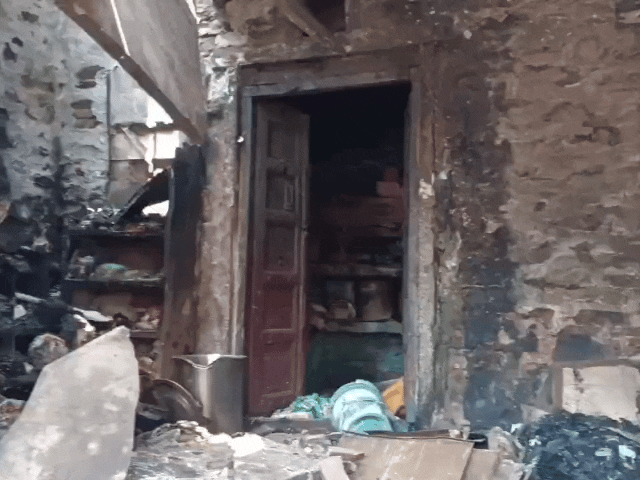 भरतपुर में परचून की बंद दुकान में लगी आग:सुबह गेट खोला तो मिला जला हुआ सामान, 2 लाख रुपए का नुकसान