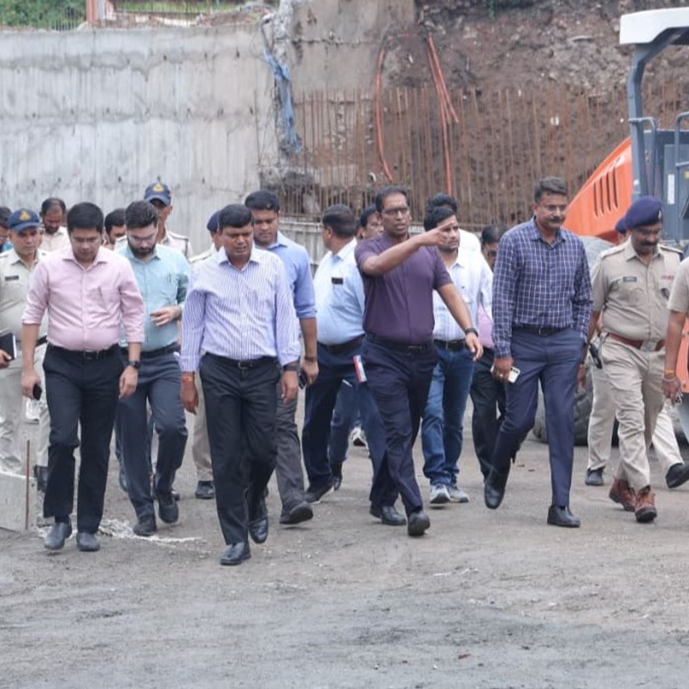 
                 3 अगस्त को महाकाल की पहली सवारी,अधिकारी मार्ग देखने पहुंचे:चौड़ीकरण के कार्य 30 जुलाई से पहले पूरे करने के निर्देश 
            