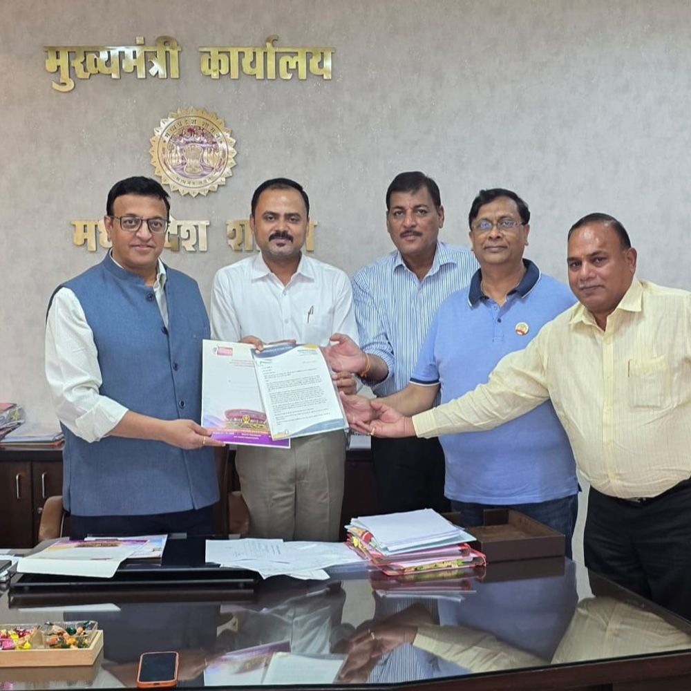 
                 नई दिल्ली में बिकेंगे एमपी में बने उत्पाद:अगस्त में 'कैट' लगाएगा व्यापार महोत्सव; हस्तशिल्प को भी मिलेगा मंच 
            