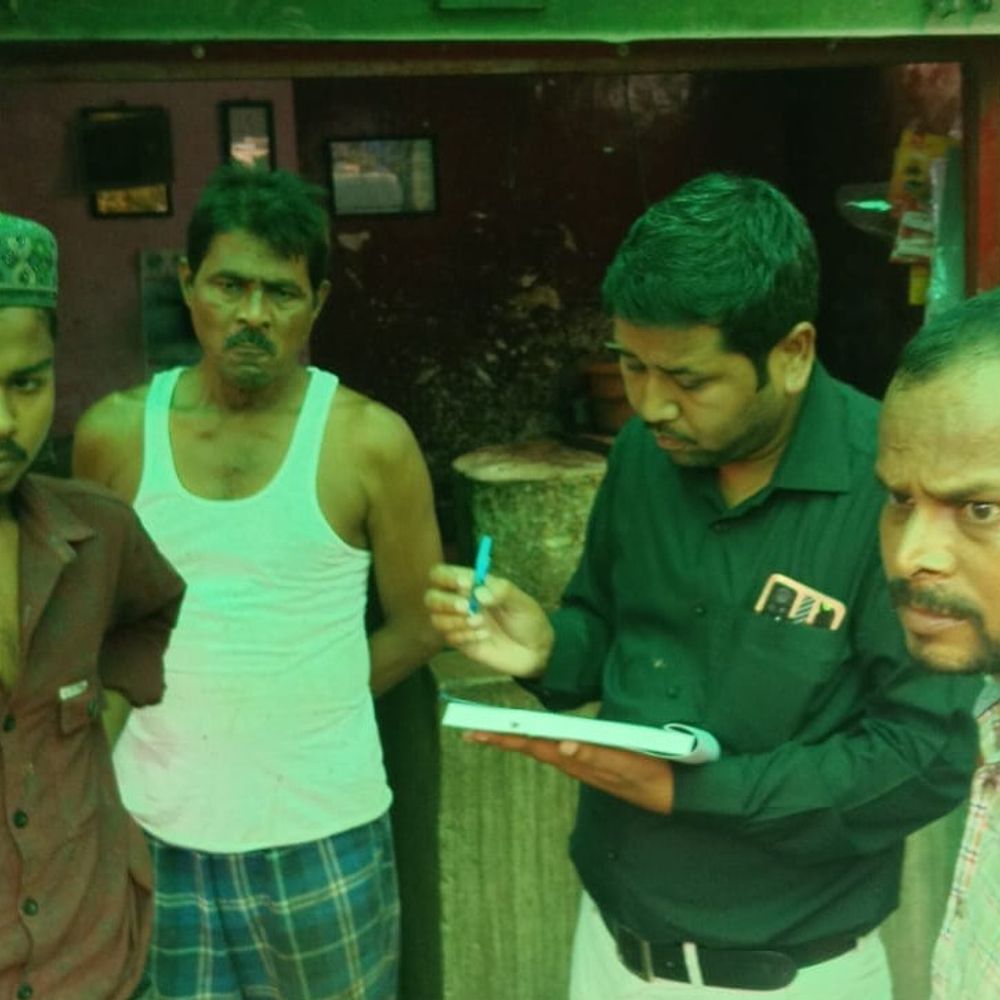 लखनऊ नगर निगम का अभियान:31 चालान से ₹48 हजार का जुर्माना वसूला, महानगर से उमराव मॉल तक फैली गंदगी