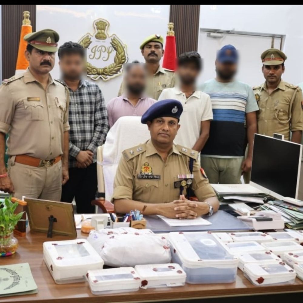 बेटिंग के नाम पर साइबर ठगी करने वाला गिरोह पकड़ा:फर्जी कंपनियां बनाकर खुलवाते थे बैंक खाते, 4 आरोपी गिरफ्तार,
