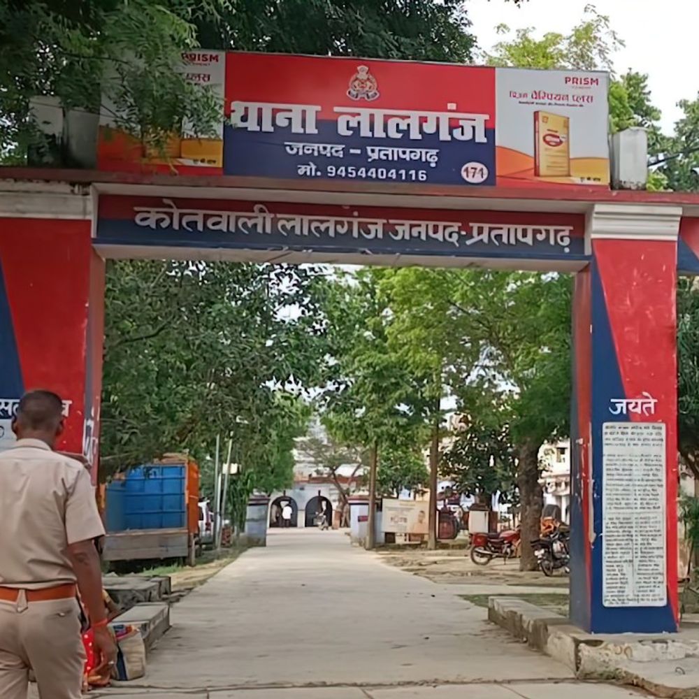 युवक की बाइक रोककर मारपीट, जान से मारने की धमकी:प्रतापगढ़ में 10 लोगों पर केस; रामपुर जाते समय रास्ते में घेरकर हमला