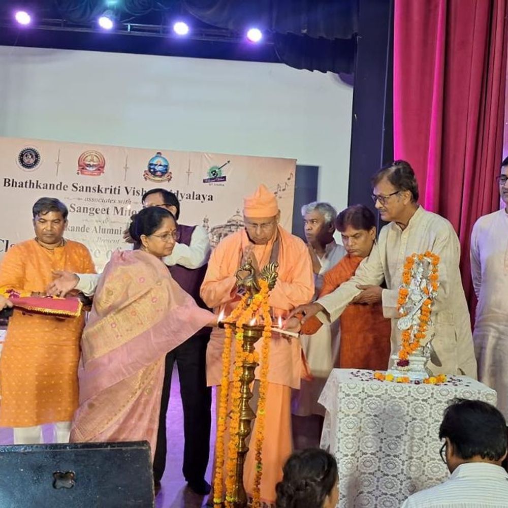 भातखंडे संस्कृति विश्वविद्यालय में देशभर के कलाकारों ने दी प्रस्तुति:क्लासिकल वॉयस ऑफ अवध-2026 का आगाज, पहले दिन शास्त्रीय संगीत की गूंज