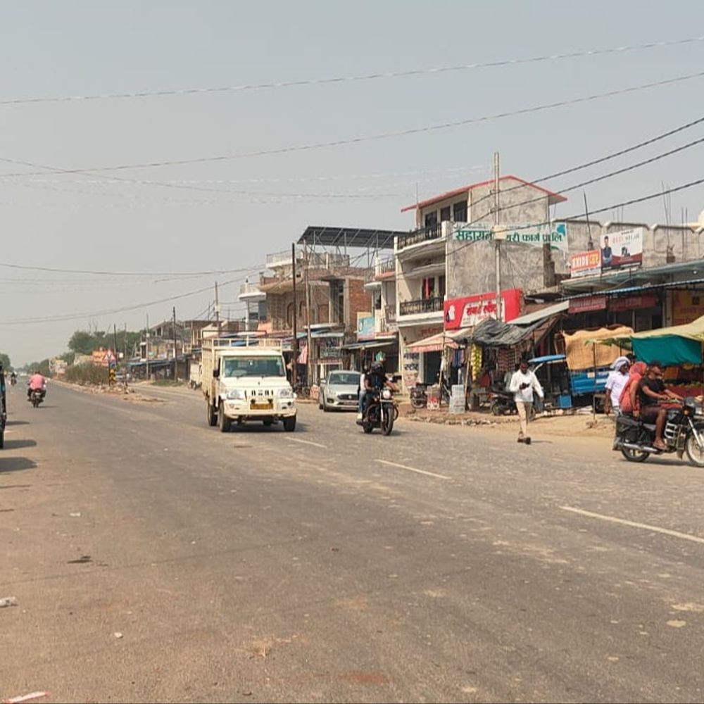 आजमगढ़ में उमस और गर्मी से जनता परेशान:विगत 5 दिनों से आसमान में छाए थे बादल, शनिवार को बदला मौसम का मिजाज
