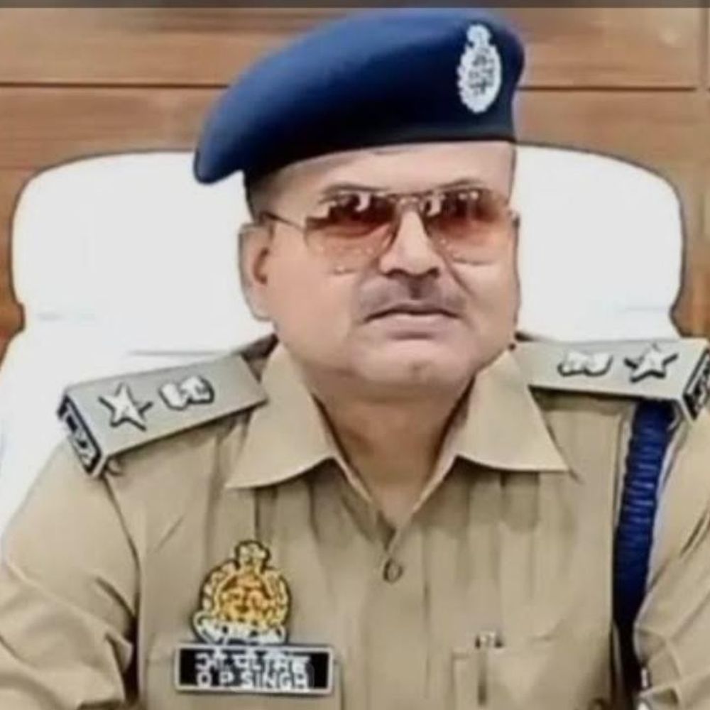 कासगंज एसपी ने 5 SI का ट्रांसफर किया:चंचल सिरोही को पुलिस लाइन भेजा गया, प्रदीप मलिक सिढ़पुरा के थाना प्रभारी बने