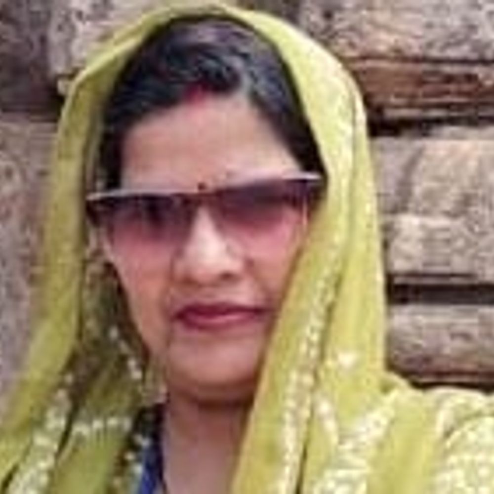 शिक्षिका को नगर निगम के टैंकर ने कुचला,मौके पर मौत:राजनांदगांव में गलत दिशा से आ रहे पानी टैंकर की चपेट में आईं, पुलिस जांच शुरू
