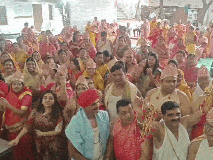 
                 नंदीश्वर जिनालय में श्री सिद्धचक्र महामंडल विधान:भक्ति, आराधना और संयम की साधना में डूबे श्रद्धालु 
            