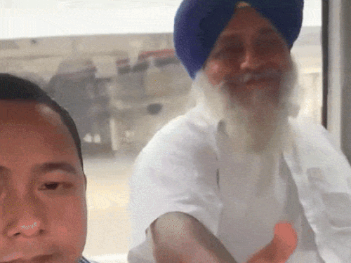 सुखबीर बादल के वायरल VIDEO पर छिड़ा घमासान:एक ने कहा- कौम का नुकसान किया, दूसरा बोला- विकास के लिए धन्यवाद; 4 दावे सामने आए