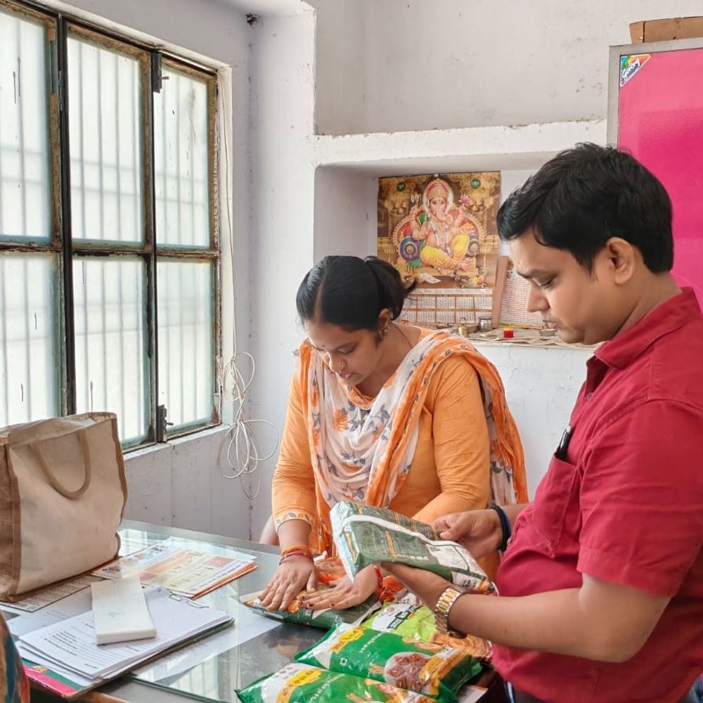 खाद्य सुरक्षा टीम ने लिए 9 फूड सैंपल:मिड-डे मील, दूध और पुष्टाहार की जांच, कहा- खुले में रखीं चीजें खाने से बचें