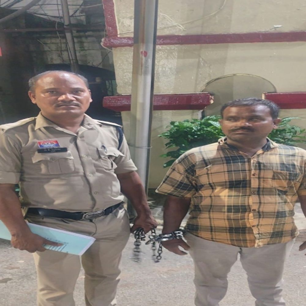 नशीली गोलियां सप्लाई करने वाला बस चालक गिरफ्तार…VIDEO:ओडिशा का बस चालक को जांच के बाद पुलिस ने पकड़ा, अंतरराज्यीय ड्रग्स नेटवर्क का खुलासा