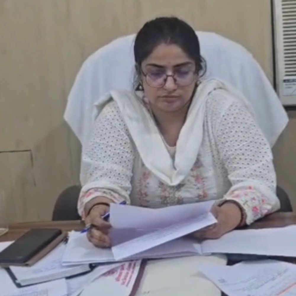 कानपुर देहात में 20 दिन से पीओएस मशीनें ठप:किसानों को नहीं मिल रही खाद, 27 जुलाई को होगा तकनीकी समाधान