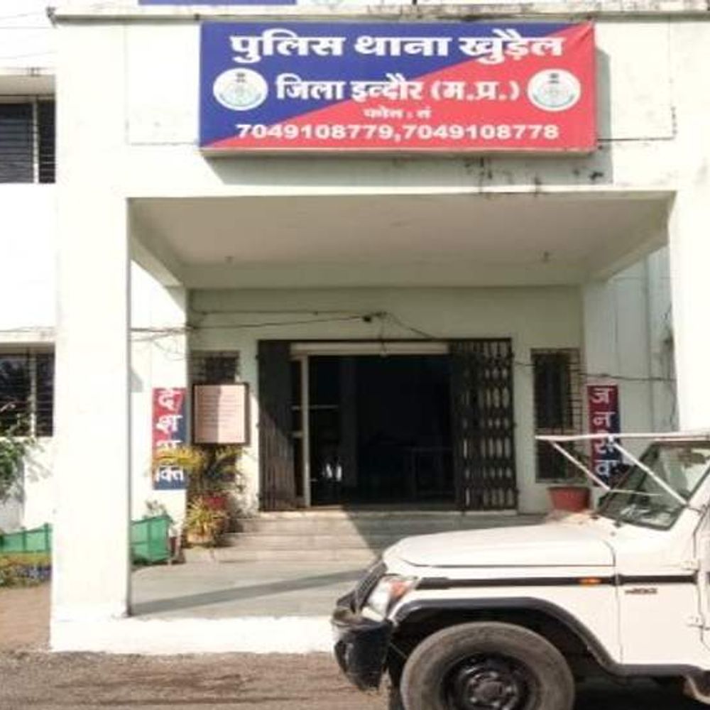 
                 पत्नी पर आत्महत्या के लिए उकसाने का केस दर्ज:मानसिक प्रताड़ना और पैसों की मांग से परेशान युवक ने खाया था जहर 
            