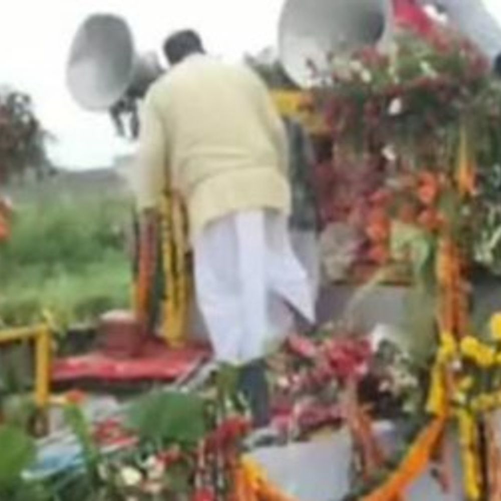 जगन्नाथ रथयात्रा में लापरवाही बरतने पर चौकी प्रभारी सस्पेंड:चीफ इंजीनियर ने बैठाई जांच, रथ की ऊंचाई ज्यादा होने पर करंट से 1 की मौत, 11 थे घायल