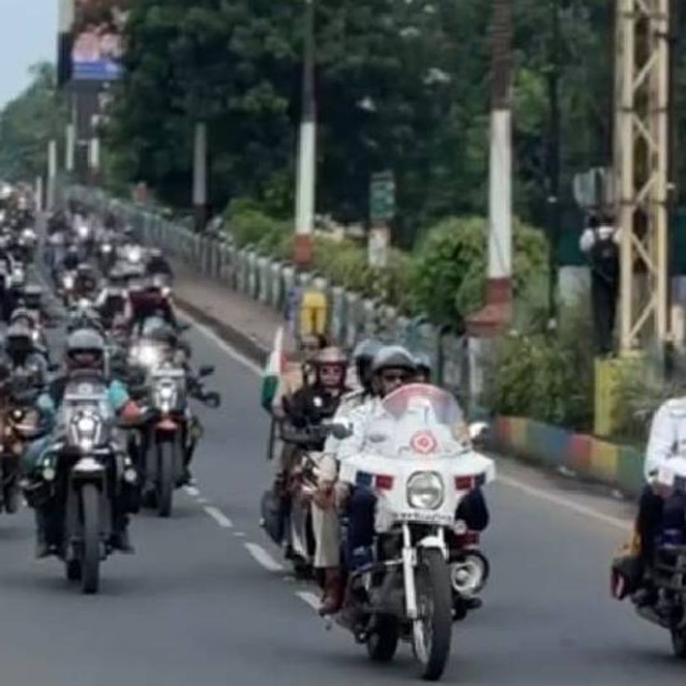 
                 'नशे से दूरी है जरूरी 2.0' बाइक रैली में संदेश:मध्य प्रदेश पुलिस का जन-जागरूकता अभियान, शहर में गूंजा 'से नो टू ड्रग्स, यस टू लाइफ' 
            