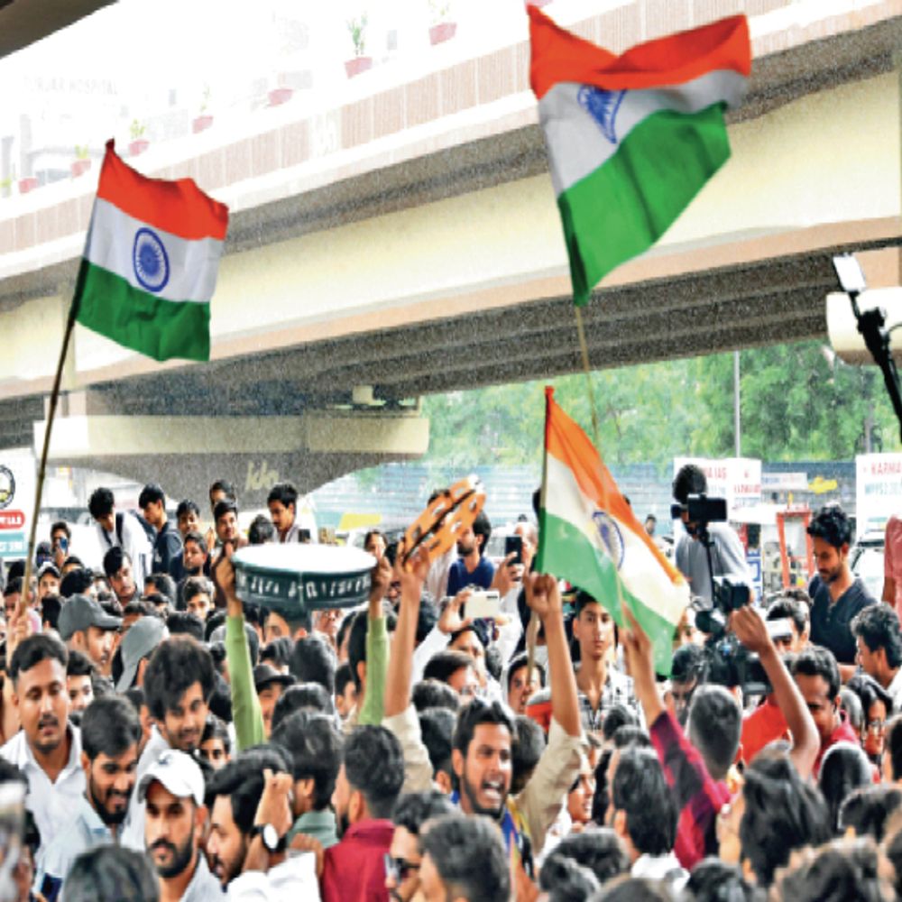 शहर में ‘जेन-जी’ का आंदोलन 25 दिन चला:जेपी आंदोलन में जब सड़कों पर उतरे थे 10 हजार युवा; 25 साल की छात्र राजनीति, सरकारों को भी झुकना पड़ा था