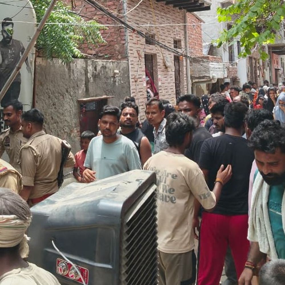 बंद मकान में महिला का शव मिला:गाजियाबाद के ट्रॉनिका सिटी में 2 दिन से बंद था मकान, पुलिस जांच में जुटी