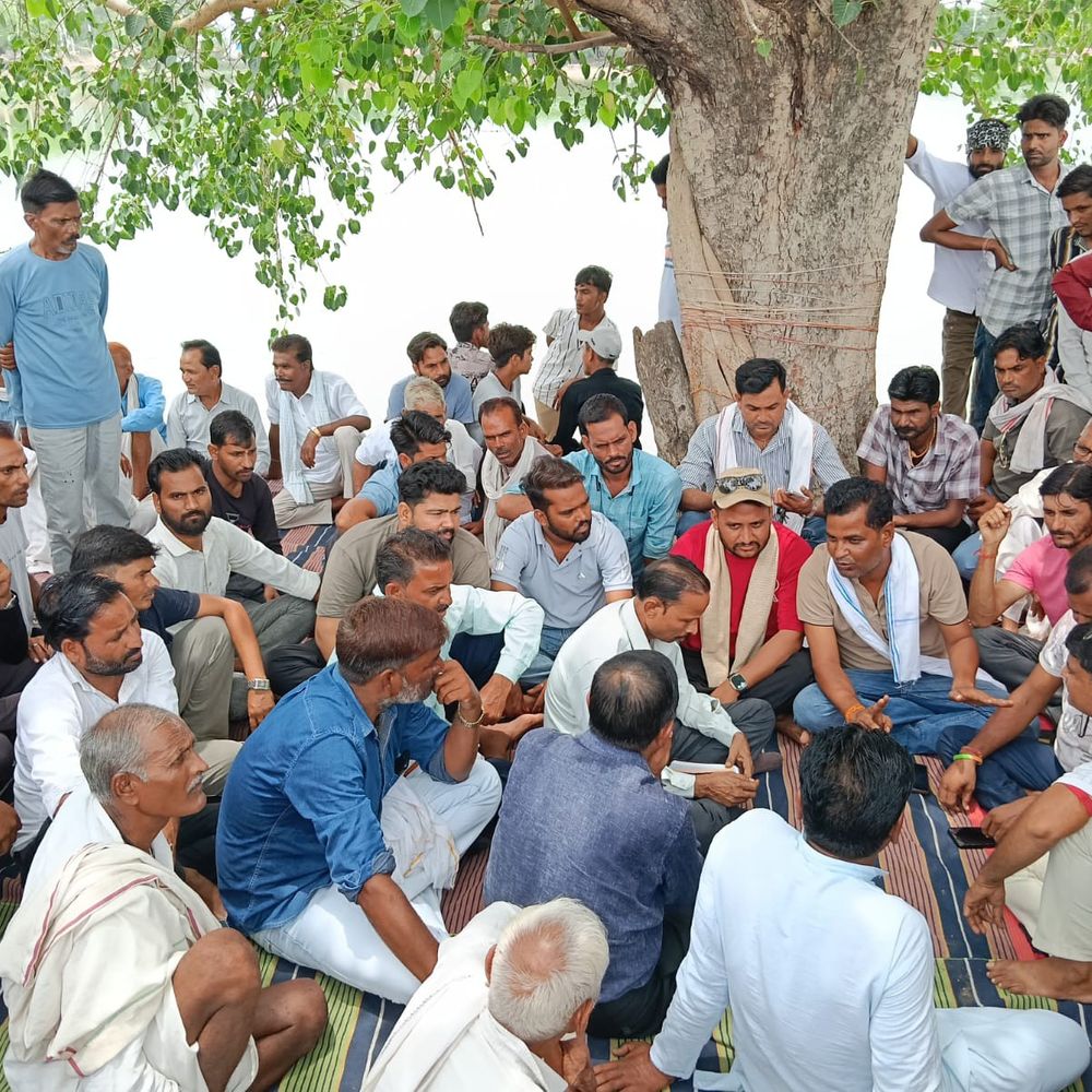 चंबल सूक्ष्म सिंचाई परियोजना पर किसानों का धरना:टेस्टिंग और भ्रष्टाचार जांच की मांग, 1 अगस्त तक पानी न मिलने पर उग्र आंदोलन करेंगे