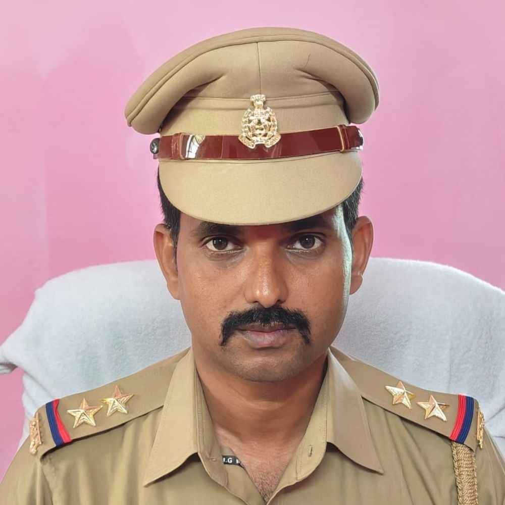 गोंडा में 14 पुलिसकर्मियों के तबादले:मोतीगंज, वजीरगंज, धानेपुर व उमरीबेगमगंज को मिले नए थाना प्रभारी