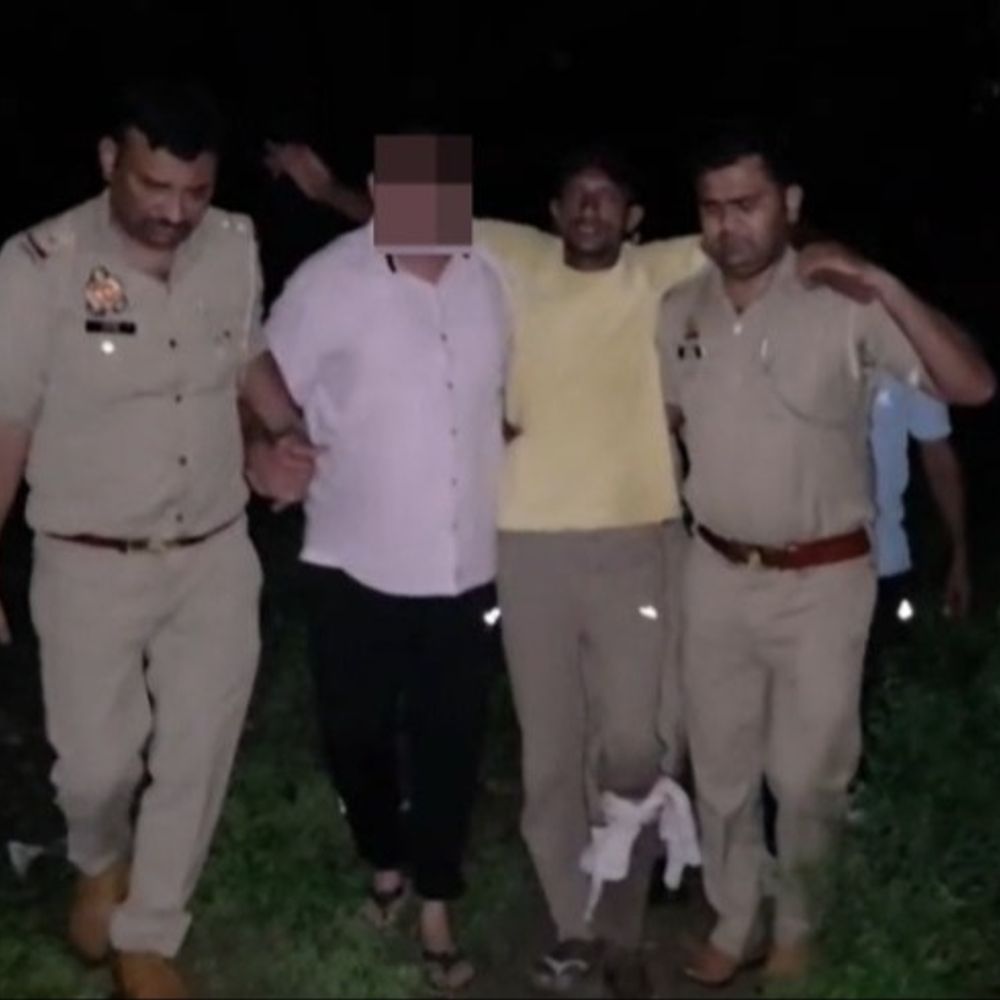 सहारनपुर में पुलिस की गोकशों से मुठभेड़, पैर में लगी:फायरिंग के बाद आरोपी नफीस उर्फ काला अरेस्ट, 2 फरार, ज़िंदा गोवंश