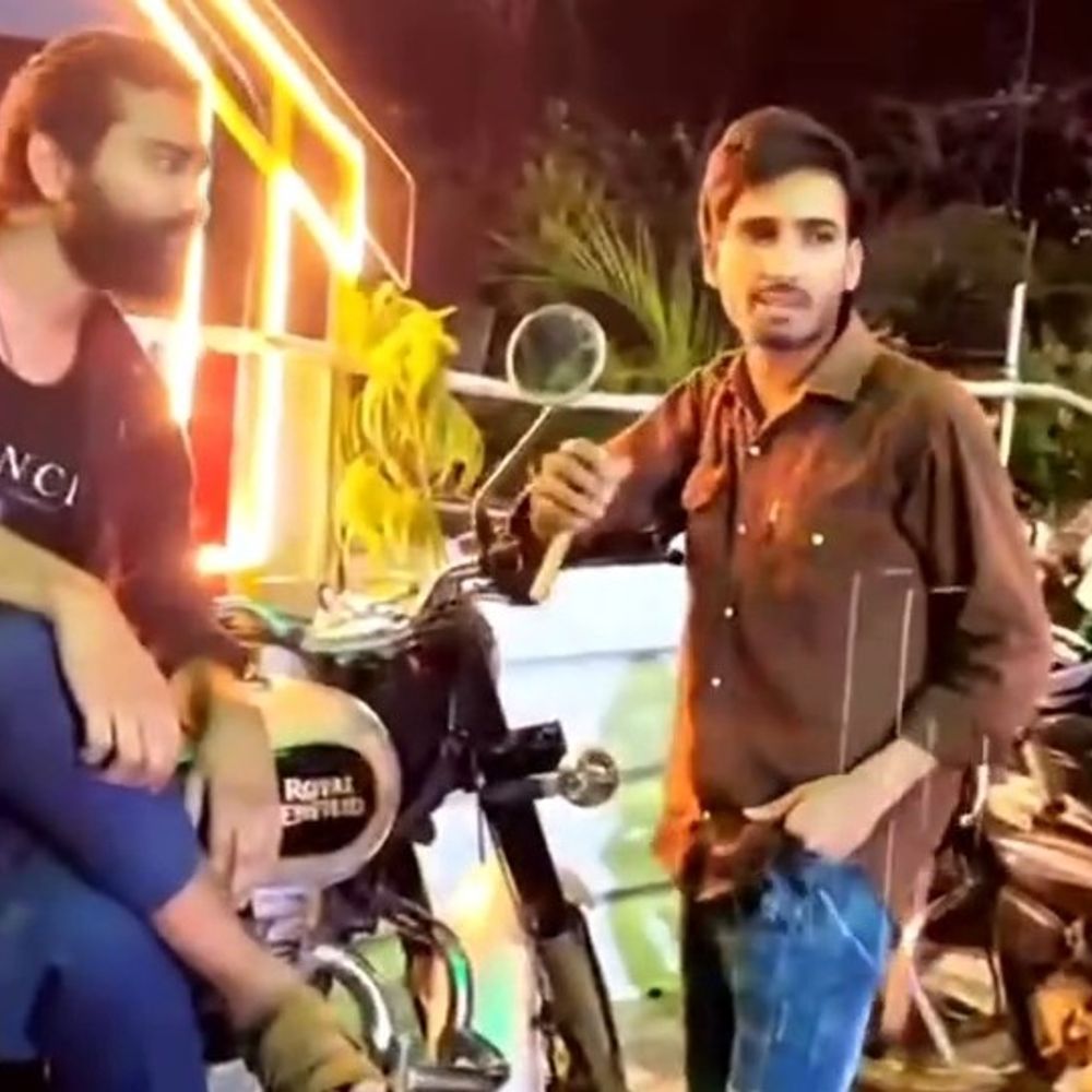 रील बनाकर युवतियों पर अभद्र टिप्पणी, दो युवक गिरफ्तार:  रायसेन में ढाई महीने पुराना वीडियो वायरल होने पर कार्रवाई; थाने में माफी मांगी – Raisen News