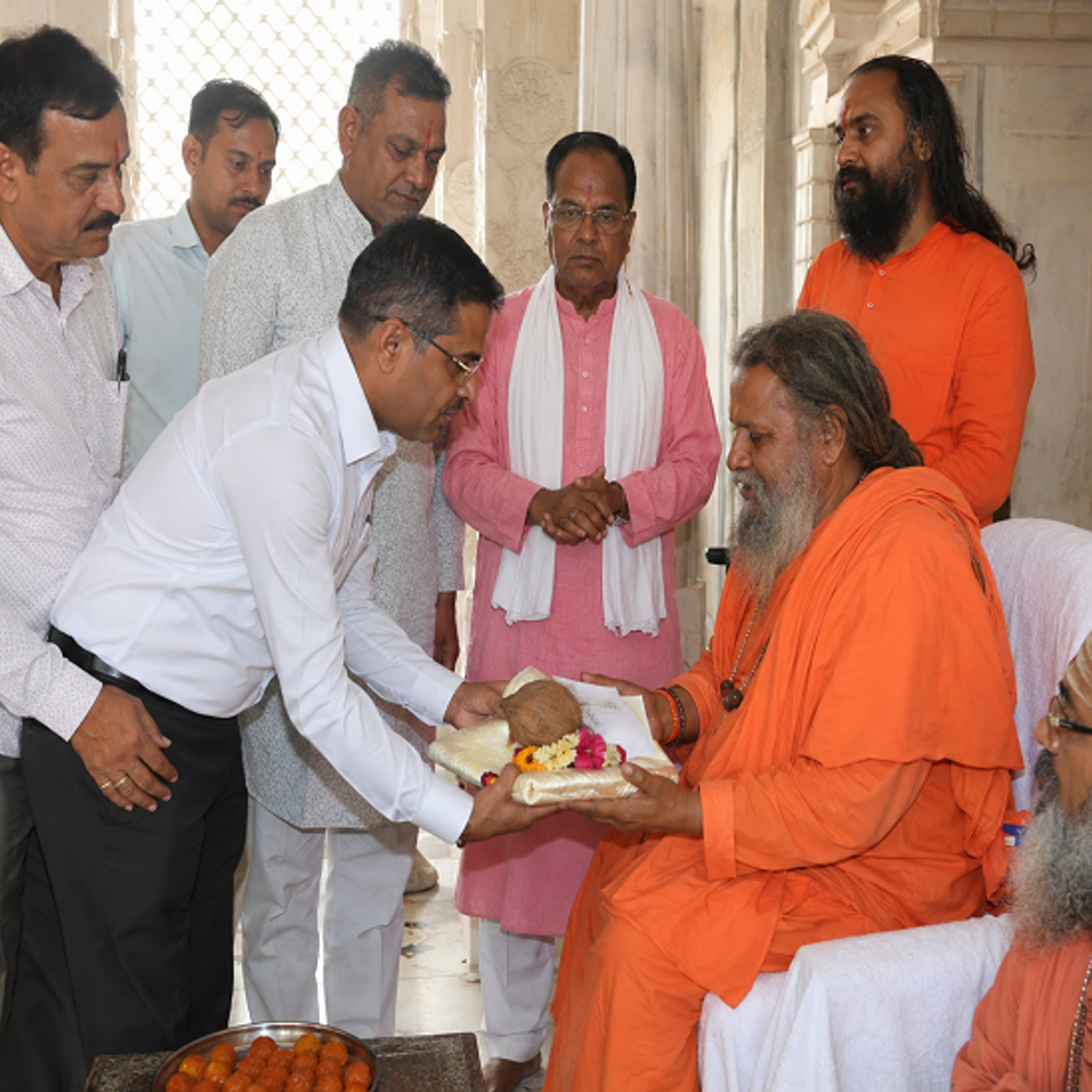 गुरु पूर्णिमा पर राजस्थान के 515 संत-महंत होंगे सम्मानित:मठ-मंदिर पहुंचकर करेंगे सम्मान, मुख्यमंत्री का संदेश भी होगा भेंट, देवस्थान विभाग ने दी जिम्मेदारियां