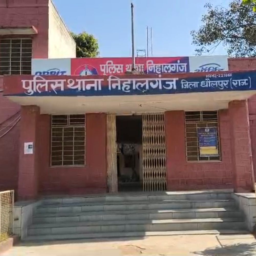 6.50 तोला सोना चुराने वाले दो शातिर गिरफ्तार:पुलिस ने सोने के आभूषण बरामद किए, अन्य वारदातों का भी होगा खुलासा