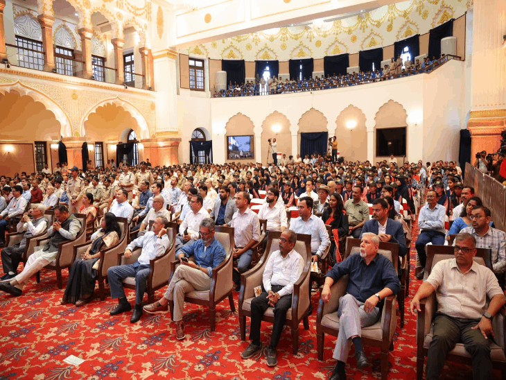 
                 अंतरराष्ट्रीय बाघ दिवस पर मुख्यमंत्री बोले:एमपी में जल्द 1000 के करीब होंगे बाघ, वन्यजीव संरक्षण हमारी प्राथमिकता; हम नदियों में घड़ियाल छोड़ रहे 
            