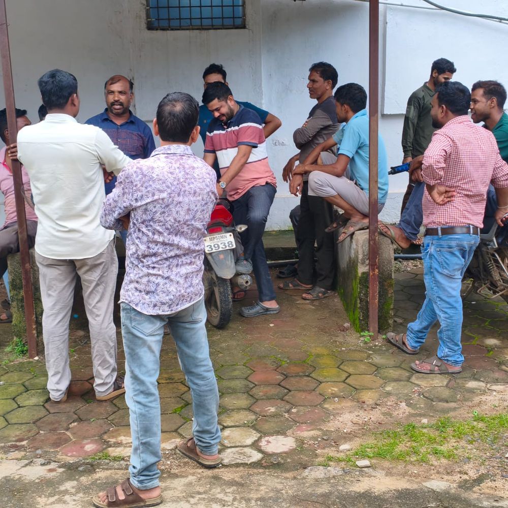बालाघाट में सर्पदंश से किसान की मौत:मवेशियों के लिए चारा निकालते समय डसा; अस्पताल पहुंचने से पहले तोड़ा दम