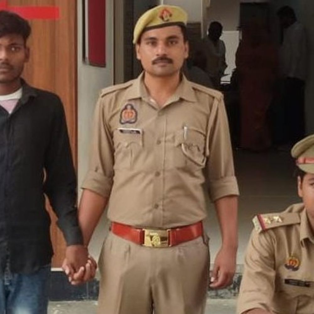 आजमगढ़ में घर में घुसकर नाबालिक से रेप:8 दिन पूर्व आरोपी ने घटना को दिया था अंजाम, आरोपी गिरफ्तार
