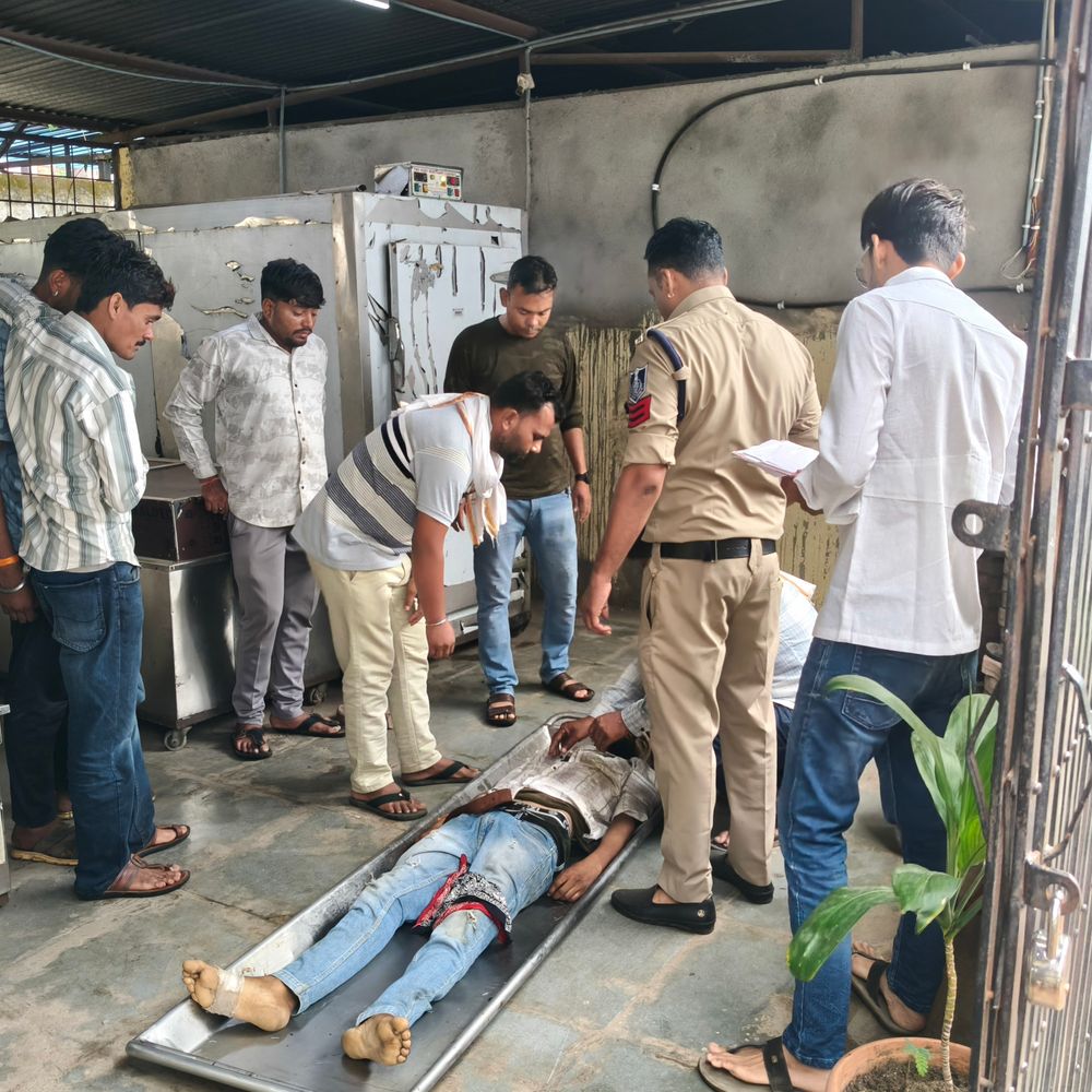 हरदा में दो परिवारों पर टूटा दुखों का पहाड़:12 वर्षीय बच्चे को घर में सांप ने डंसा, 25 वर्षीय युवक खेत में अचेत मिला