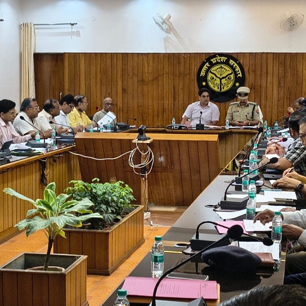 मेरठ में उद्योग बंधु समिति की बैठक संपन्न:आयुक्त-डीआईजी की अध्यक्षता में उद्यमियों की समस्याओं पर हुई चर्चा