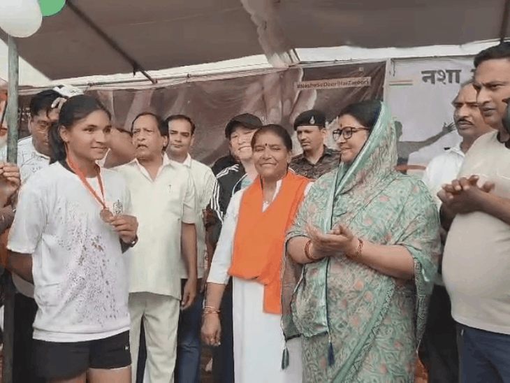 'नशे से दूरी है जरूरी 2.0' अभियान संपन्न:5 किमी दौड़ में एसपी यांगचेन डोलकर भूटिया ने दिखाई फिटनेस, विजेताओं को नकद पुरस्कार