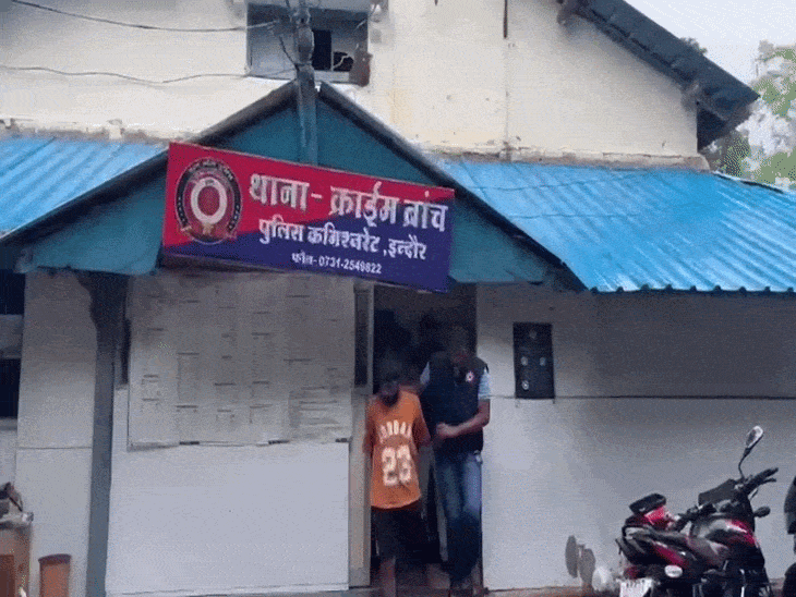 
                 इंदौर में 58.48 ग्राम MD ड्रग्स के साथ दो गिरफ्तार:एक टीम को देखने भागने लगा, दूसरे को निशानदेही पर पकड़ा 
            