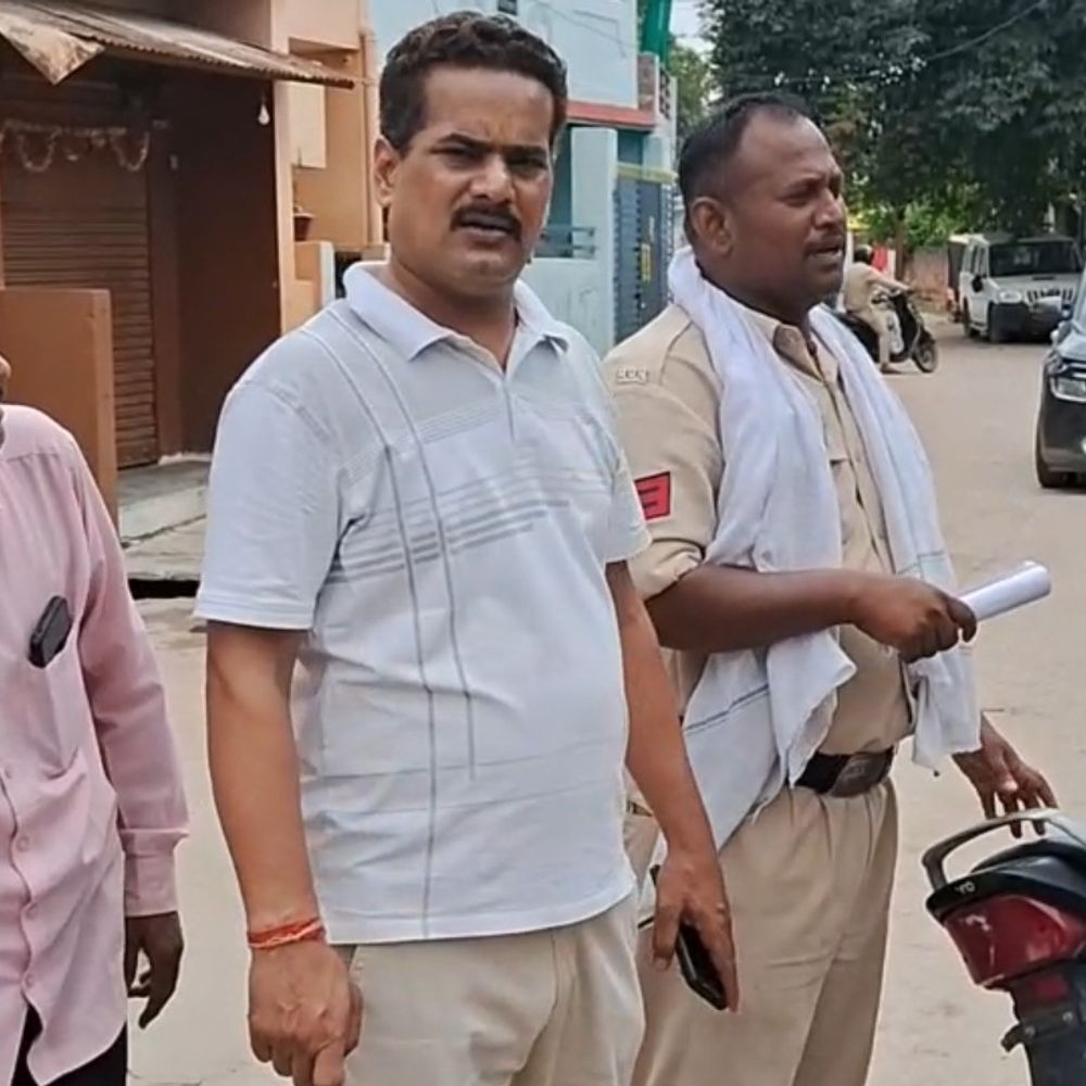 छेड़छाड़ का विरोध किया तो छात्राओं को ब्लेड मारी:सतना में 2 छात्राएं घायल; आरोपी फरार, हाथ पकड़ने से रोकने पर हमला किया