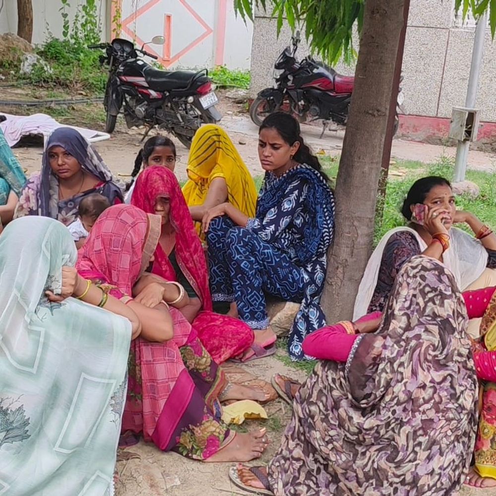 चित्रकूट में 18 वर्षीय युवती ने फंदे से जान दी:ननिहाल न जा पाने से थी परेशान, कमरे में साड़ी से लगाया फंदा