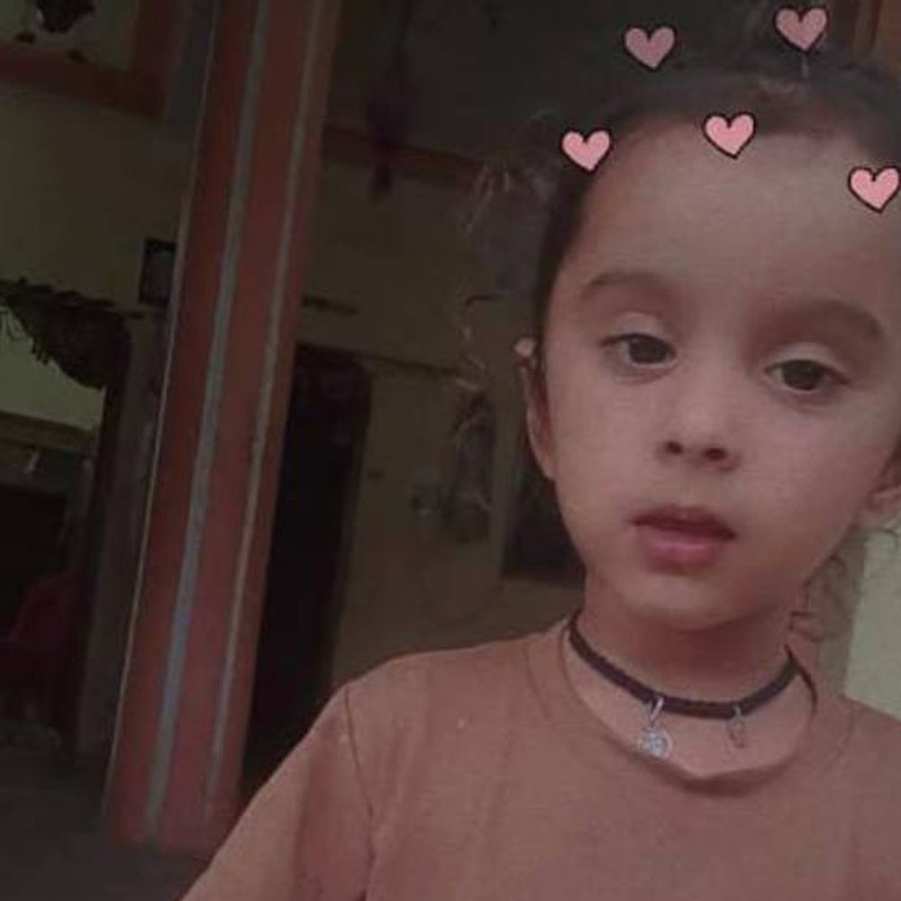 
                 इंदौर में सड़क हादसा, 4 साल के मासूम की मौत:कार में मां के साथ आगे की सीट पर बैठा था; आगे चल रही गाड़ी को लग गई टक्कर 
            