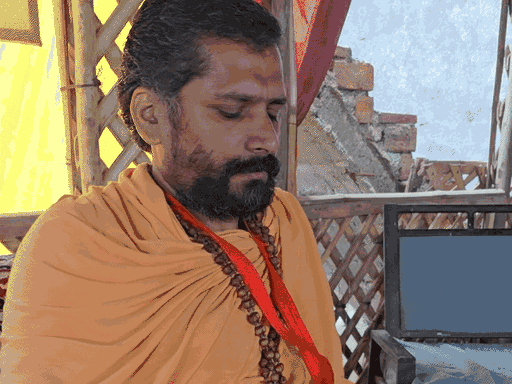 
                 रेप के आरोपी महामंडलेश्वर ज्ञानदास पर उज्जैन में FIR:पुलिस पहुंची तो आश्रम बंद मिला, शिष्य बोला- इलाज के लिए अस्पताल गए 
            