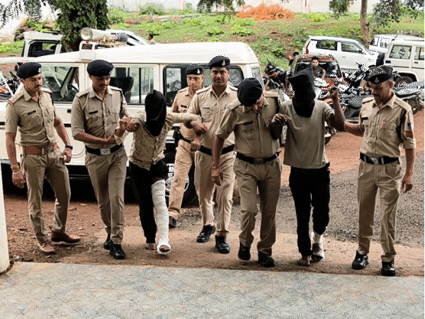 पीछा... बहाना... फिर जंगल; ऐसे शिकार करता था गैंग:पुलिस का दावा- नए कपल्स को निशाना बनाता था गिरोह; पांच आरोपी गिरफ्तार, दो फरार