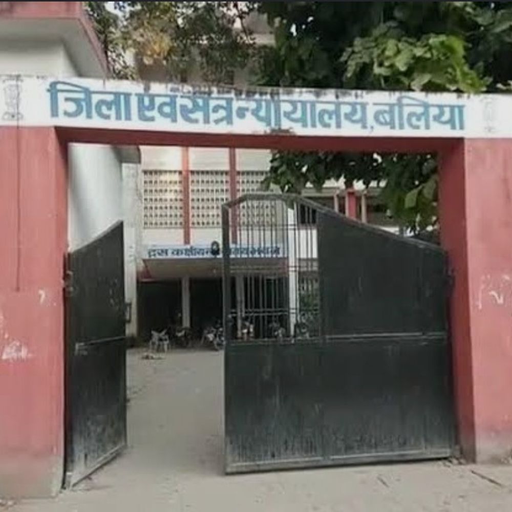बलिया में चोरी के आरोपी को सजा:कोर्ट ने 2 साल 8 माह की कैद सुनाई, ₹5500 का जुर्माना भी लगाया