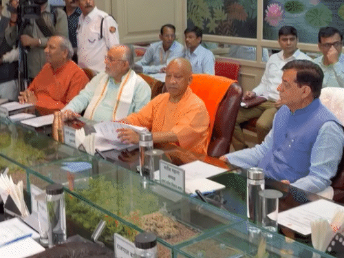 यूपी सरकार की सर्वदलीय बैठक से सपा का बहिष्कार:4 दिन के विधानसभा सत्र पर रविदास भड़के, बोले- 25 करोड़ की आवाज उठाना मुश्किल