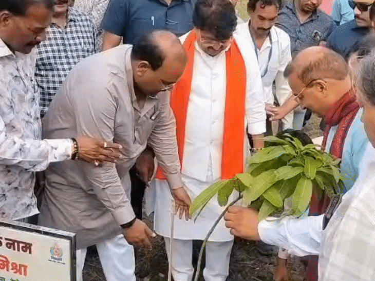 
                 आंदोलन जरूरी, लेकिन मर्यादा नहीं टूटनी चाहिए:जेन-जी प्रदर्शन पर मंत्री विजयवर्गीय ने कहा- पीएम ने चैप्टर क्लोज कर दिया, जिन्होंने गाली दी वह माफी मांग रहे 
            