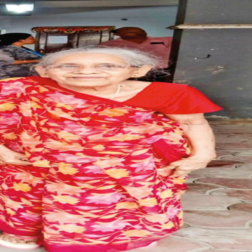 
                 केयरटेकर ने मां-बेटे को बेघर किया:91 साल की मां को 19 साल बाद मिला न्याय 
            